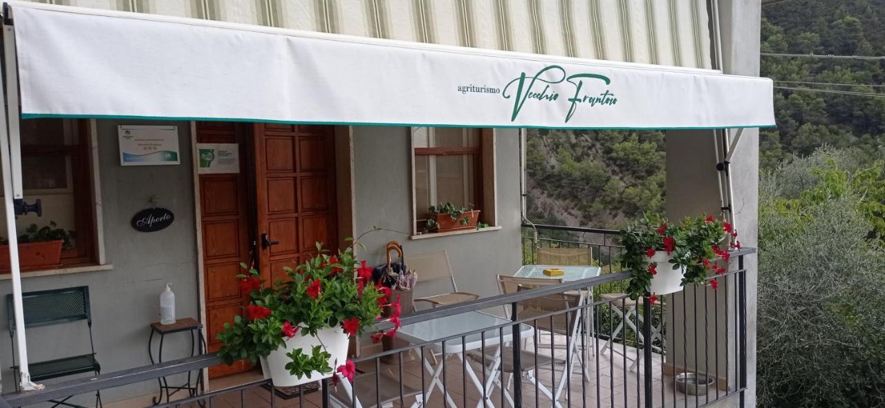 Agriturismo Vecchio Frantoio Villatella Exteriér fotografie